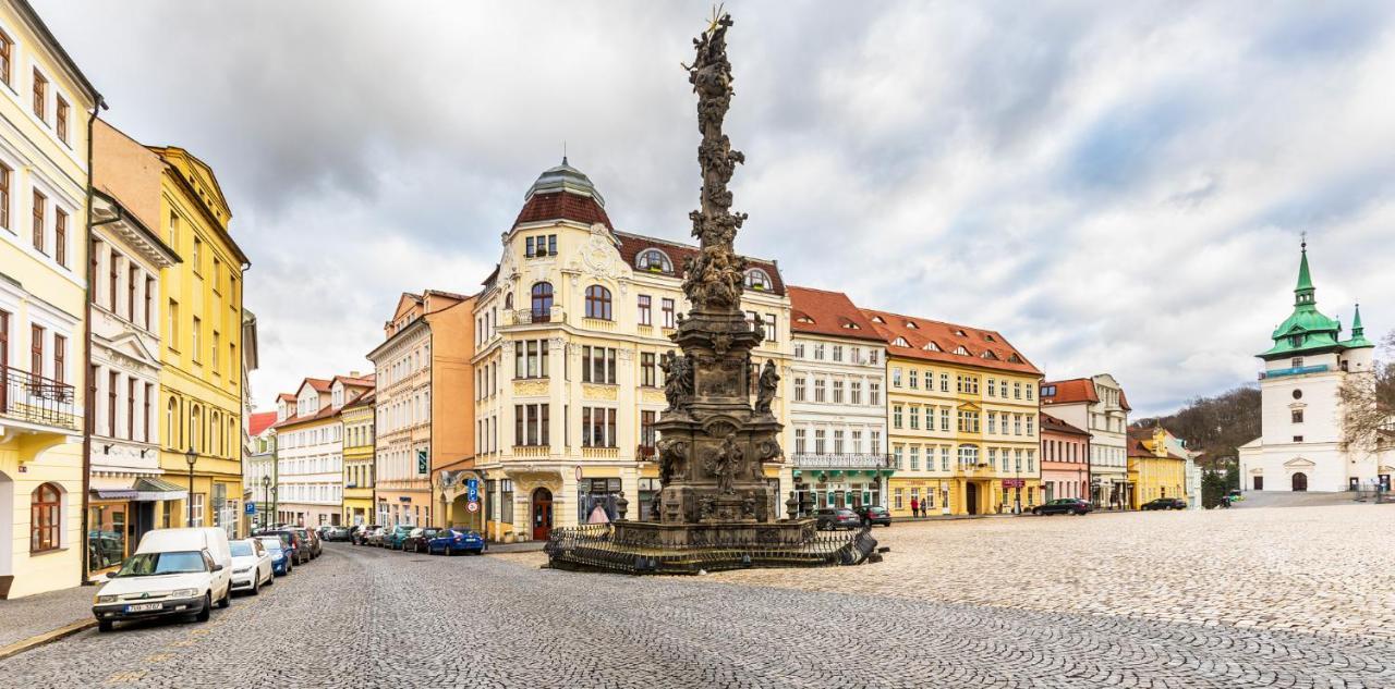 Teplice Apartments Dlouha Luaran gambar