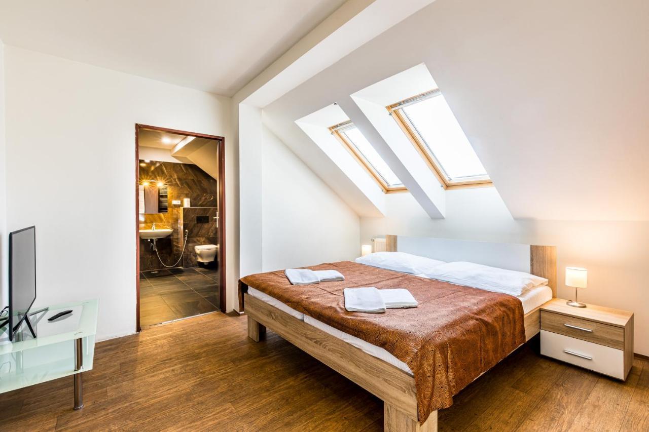 Teplice Apartments Dlouha Luaran gambar